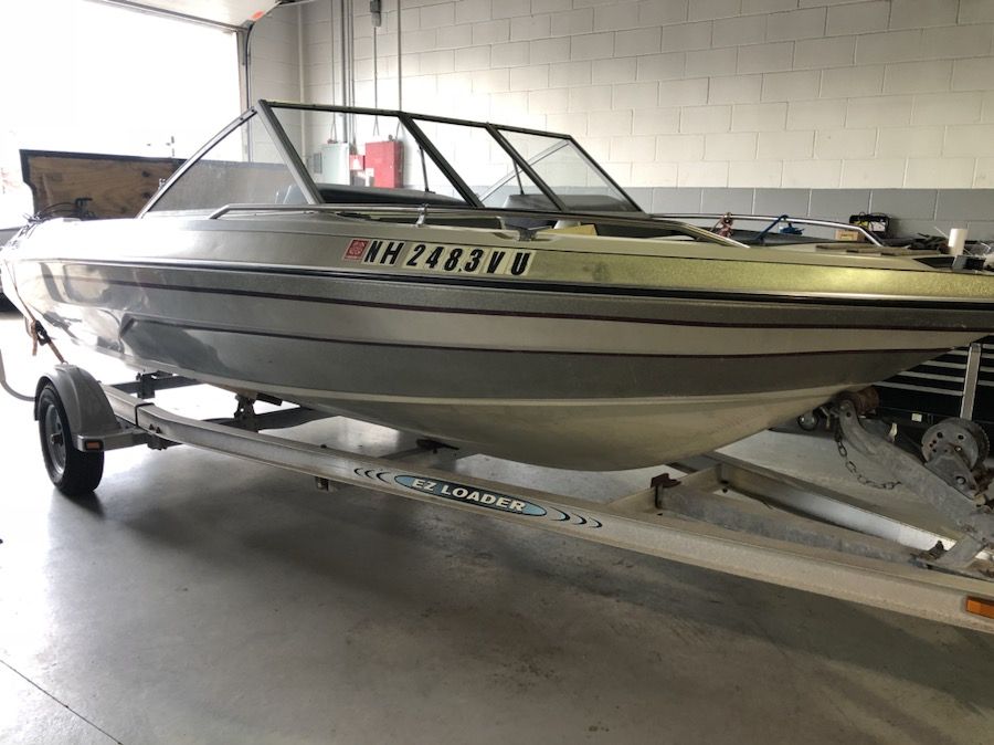 I sell my boat 18ft with a aluminum trailer, everything runs good!