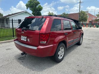 2006 jeep Laredo