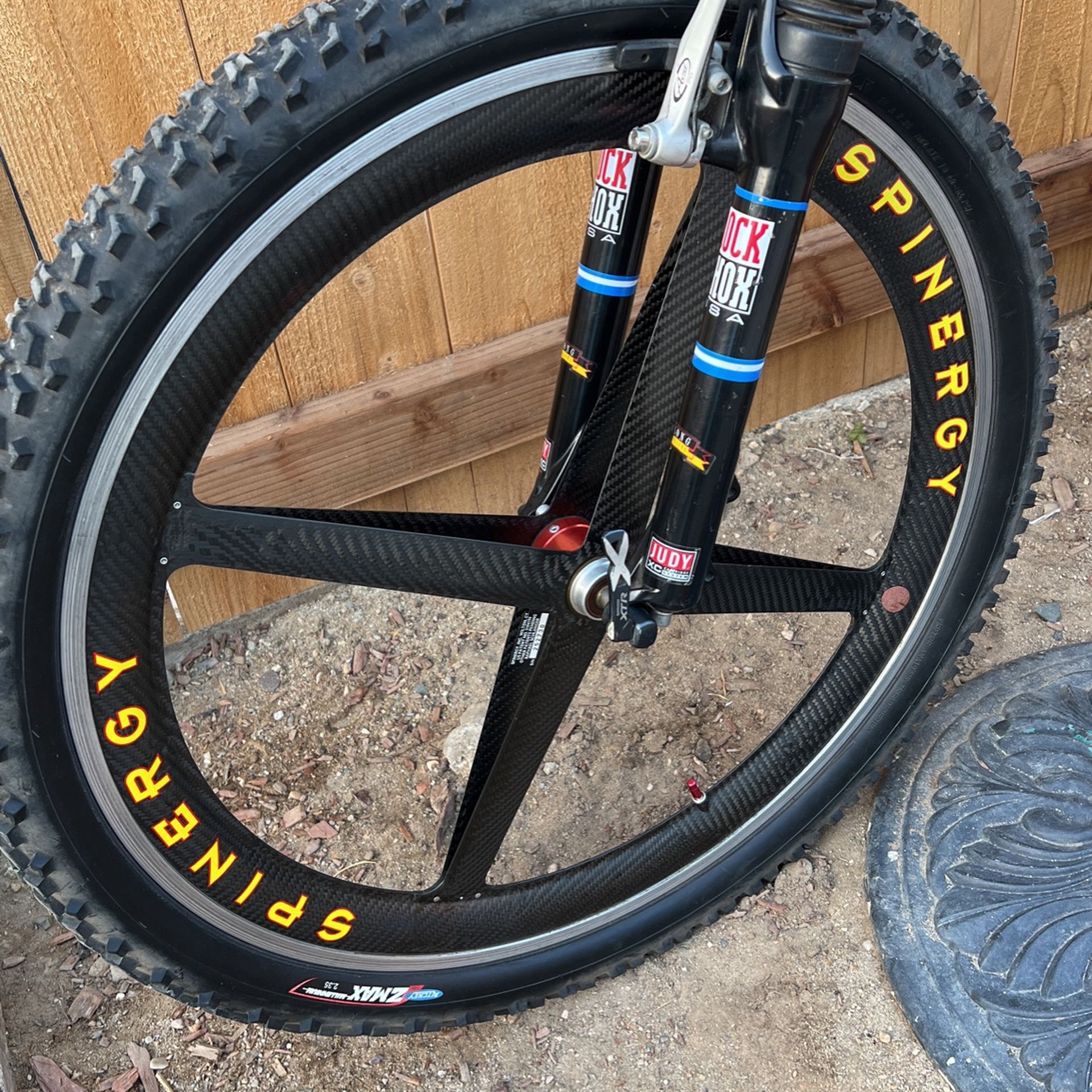 1999 SCHWINN S30 MEDIUM SIZE CARBON Y FRAME FULL SUSPENSION RARE - Main Image