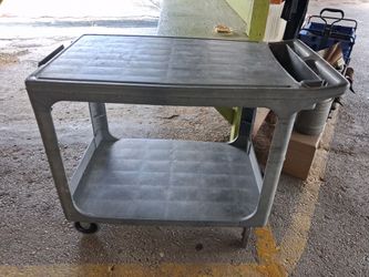Rubbermaid Utility Cart
