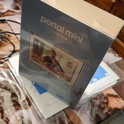 Facebook Portal Mini