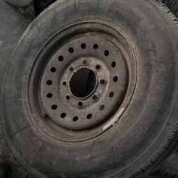 8 Lugs Chevy Spare Wheel And Tire 16” 245-75-16