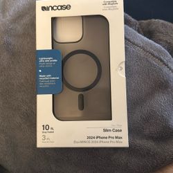 Incase Slim iPhone Pro Max Case 2024