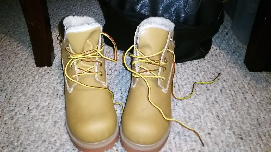 Brand new boots never been worn