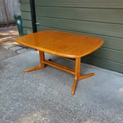 Mid Century Modern D-Scan Teak Dining Table with 2 Leaves Vintage