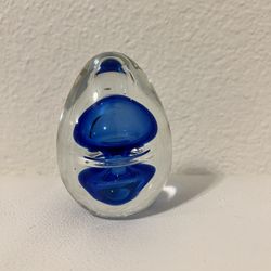 Medusa Vintage Art Glass Egg Shaped Paperweight