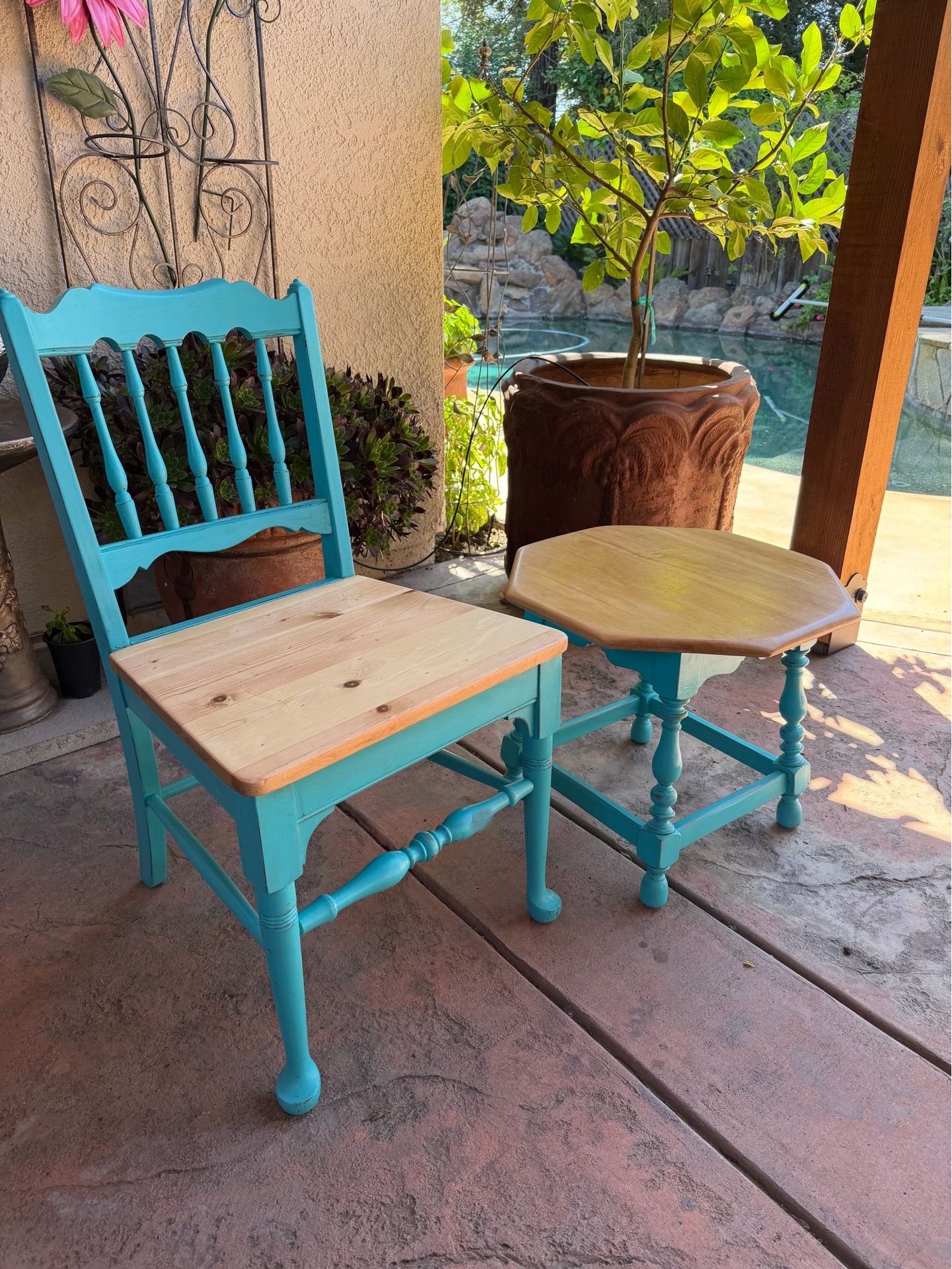 Accent Table & Chair