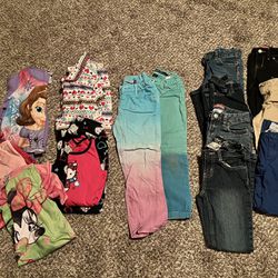 Girls Winter Clothing Lot Size 7/8 - 59 pieces for Sale in Chandler, AZ -  OfferUp
