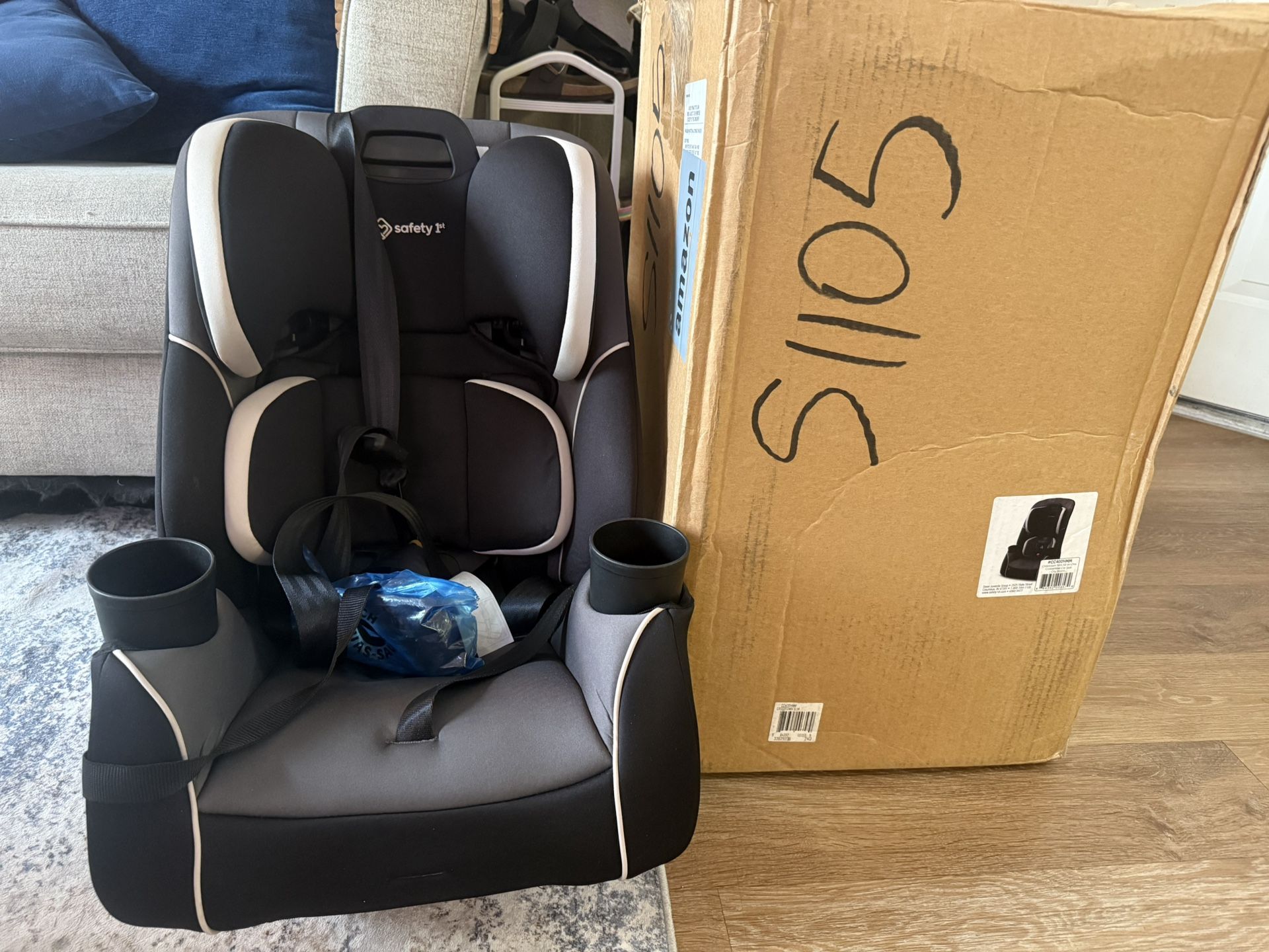 Brand New Safety 1st Crosstown Slim All-in-One Convertible Car Seat