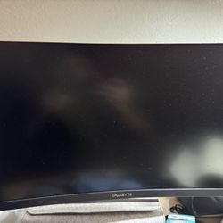 27in Gigabyte Curved Monitor