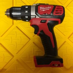 Milwaukee M18 18V Lithium-Ion Cordless 1/2 in. Drill Driver (Tool-Only)