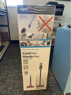 Dyson v8 total clean + vacuum cord free