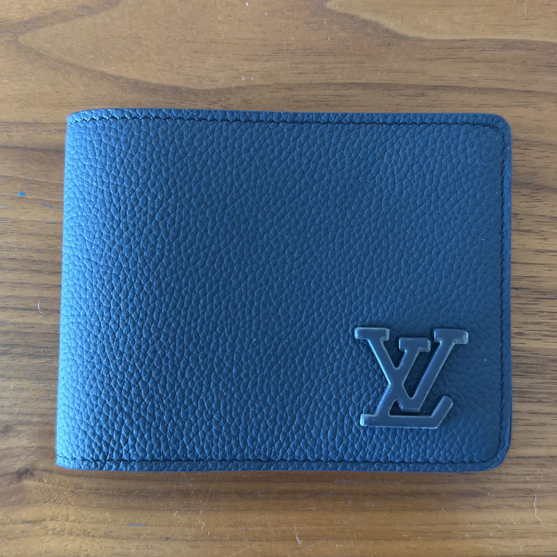 Pre-owned Louis Vuitton Multiple Wallet Miami Green