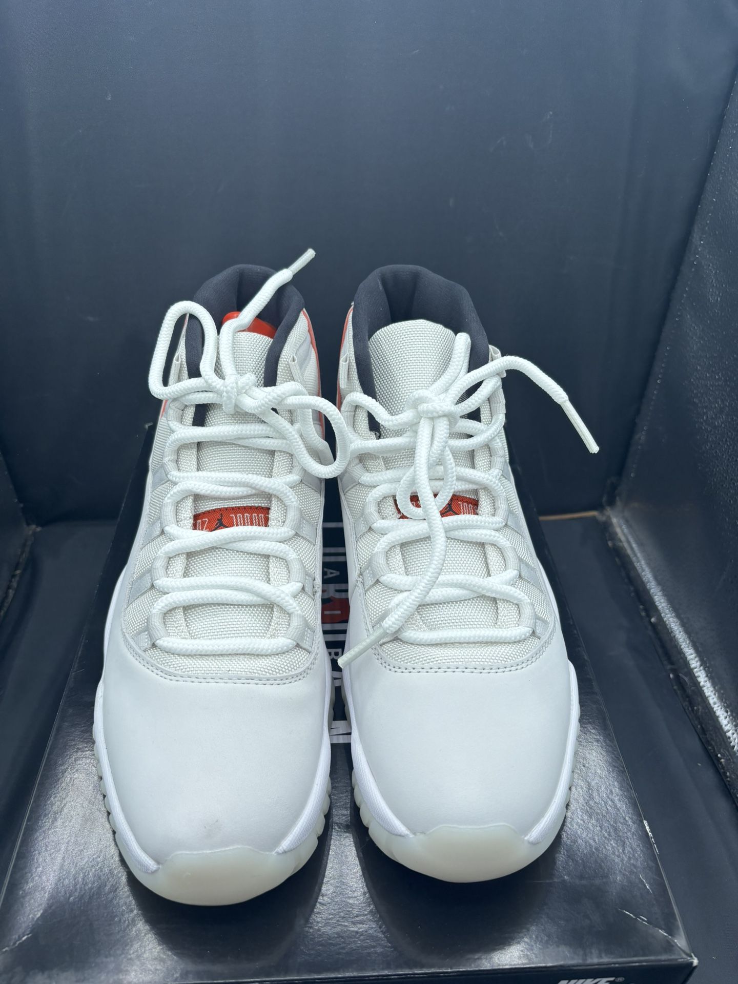 Retro 11 Platinum Tint Men’s Size 9.5