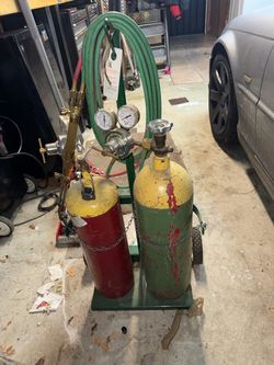 Welding Tanks w/torch
