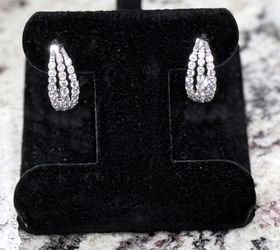14kt Ladies White Gold Earrings 2.50ctw 5g