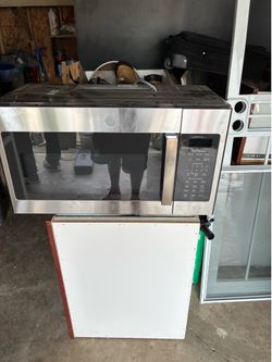 Contractor garage sale