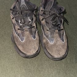 Yeezy 500 Utility Black