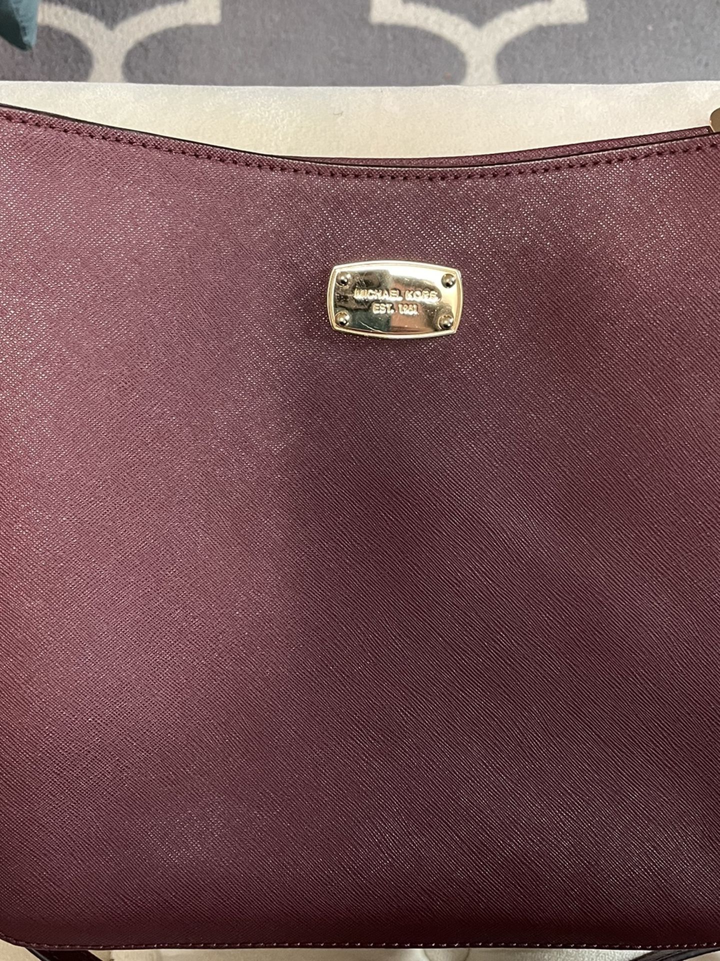 Michael Kors Oversize Crossbody