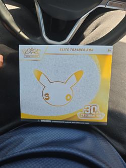 Pokemon Elite Trainer Box(30th celebration special)