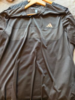Adidas shirt size xl