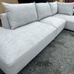 New Macon 3-piece Fabric Modular Sectional  Retails for over $1,500  Features: Color: Gray Material: 100% Polyester Sinuous Spring Suspension 100% Pol