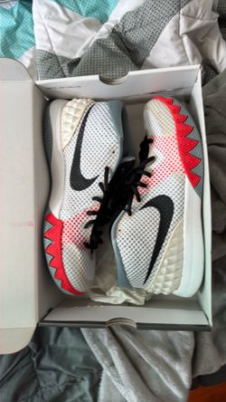 Kyrie 1s