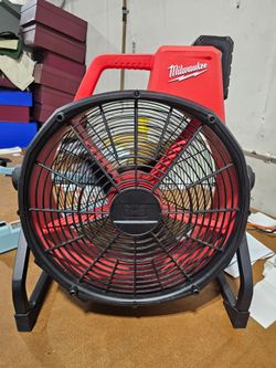 Milwaukee M18 Fan