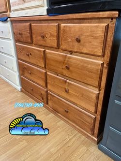 Nine drawer oak pinewood cajonera chest dresser Comoda nueva