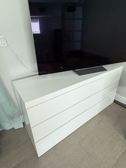 Dresser set (2)
