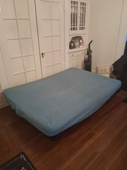 Full size futon bed