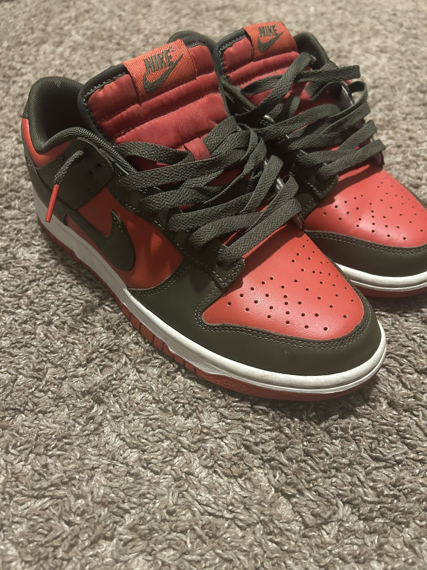 Nike Dunks (size 8 Men’s) Need Gone!!