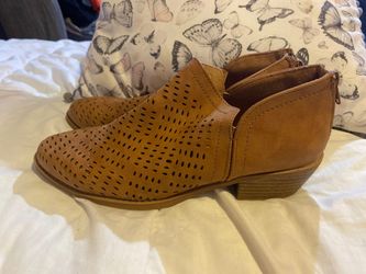 Brand new summer wedges size 5.5