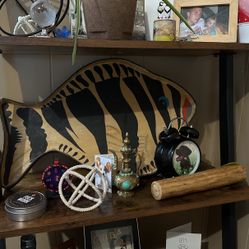 Papier-mâché fish tray