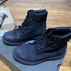 TIMBERLAND 6” PREMIUM BOOT WOMEN’S BLACK/SATIN SIZE 7.5 – W/ BOX & EXTRA LACES