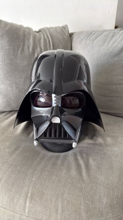 Darth Vader deluxe helmet