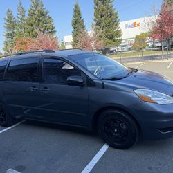 2007 Toyota Sienna 
