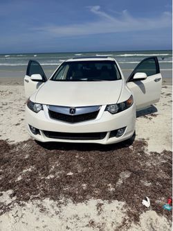 2010 Acura tsx tech package