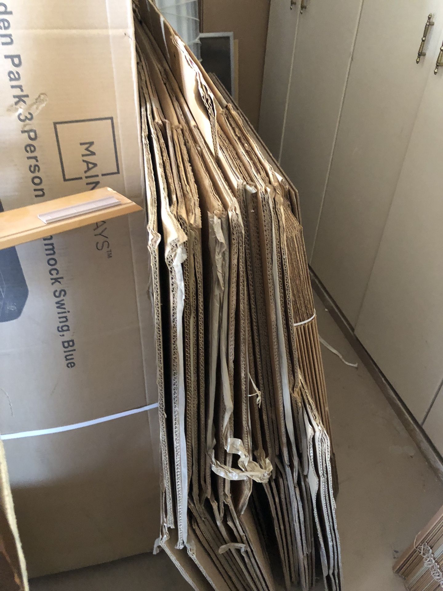 Wardrobe Moving Boxes for Sale in Chandler, AZ OfferUp