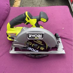 Brand New RYOBI ONE+ HP 18V Brushless Cordless 7-1/4 in. Circular Saw (Tool Only)