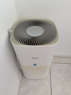 Levoit Smart Air Purifier (Large Room)