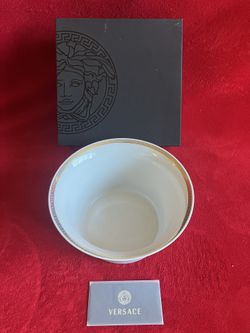 VERSACE MEDALLION MEANDRE D'OR OPEN SALAD VEGETABLE BOWL 8"W x 4.25"H ‼️ The ONLY 1 You Can Find ‼️ STORE CLOSING ‼️ More VERSACE Items Here