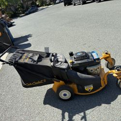 Cub Cadet Lawn mower - Self Propelled 