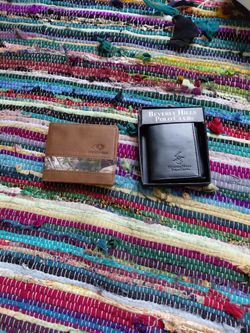 2 wallets