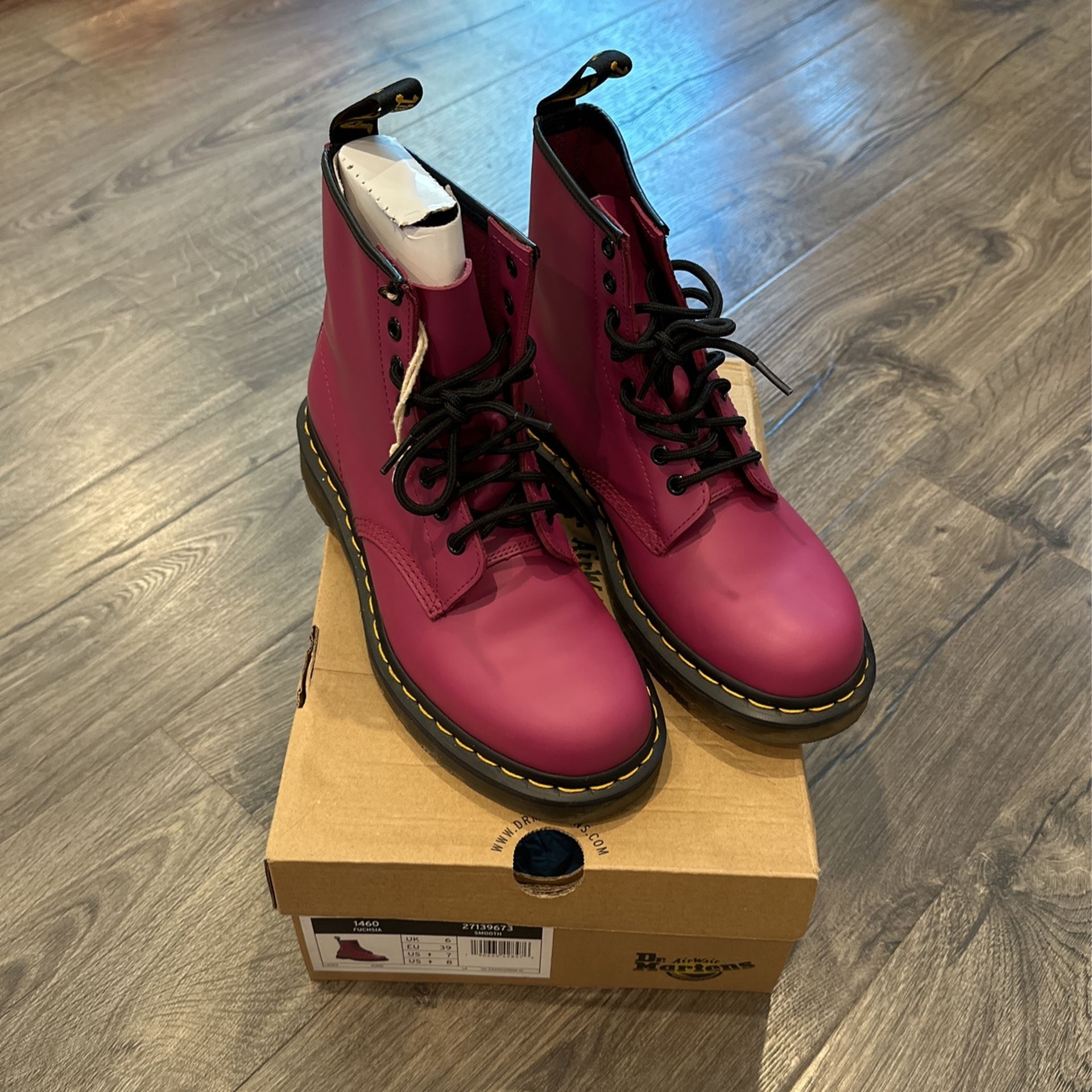 Dr. Martens 1460 FUCHSIA BOOTS SIZE 7/8