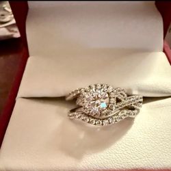 Helzberg Diamonds  Ring Set