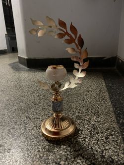 Gold Metal Leaf Tea Light Candle Holder, Round Freestanding, Medium Vintage