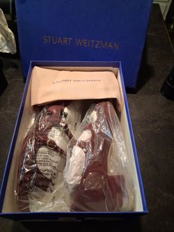 Stuart Weitzman Model SJ697 Benni MJ 35 Pumps
