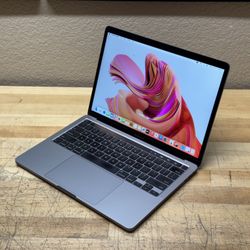 2020 13” MacBook Pro - 2.3 GHz i7 - 32GB - 500GB SSD