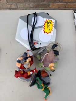 Disney Infinity Base with Marvel Figures